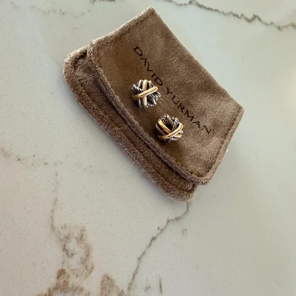 David Yurman The Crossover Collection Stud Earrings with 18k Yellow Gold - Picture 1 of 8